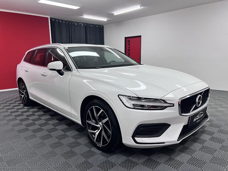 Volvo V60 2.0 T4 140 kW, Automat, 2020 - fotka 3 z 38