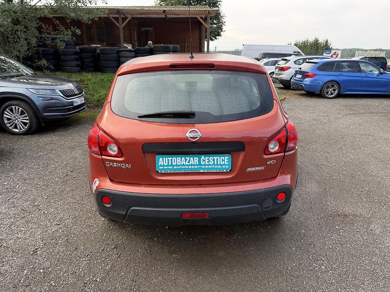 Nissan Qashqai 2.0 DCI 110 kw 4x4 AUTOMAT - fotka 5 z 22