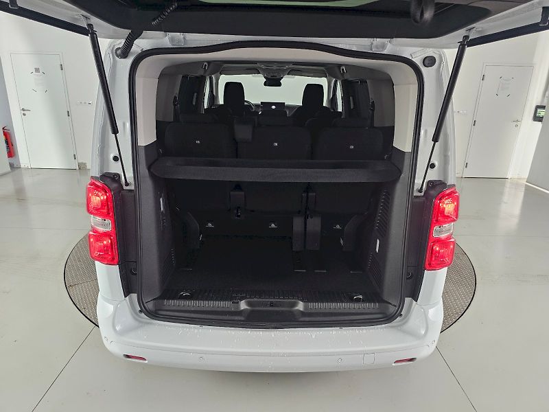Toyota ProAce Verso (2025) 2.0D 106kW FAMILY WEBASTO 8S - fotka 30 z 31
