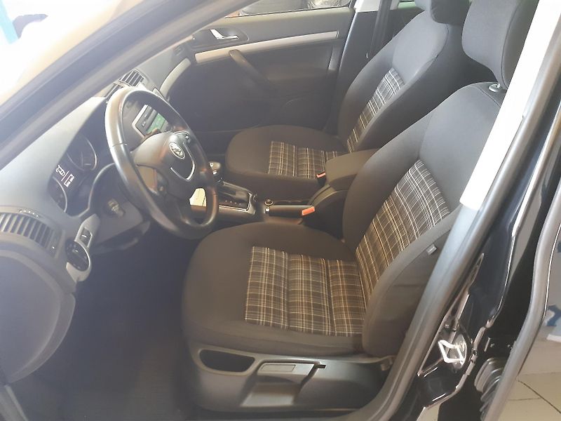 Škoda Octavia 1.4 TSI DSG DIGIKLIMA vhř.sed  - fotka 8 z 24
