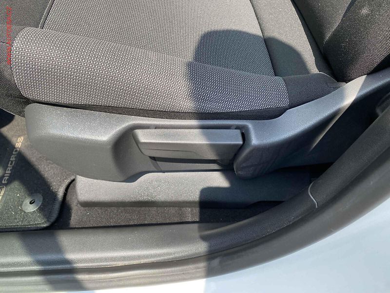 Citroën C3 Aircross (2019) 1.2 PT, Feel, AT, navi - fotka 14 z 19
