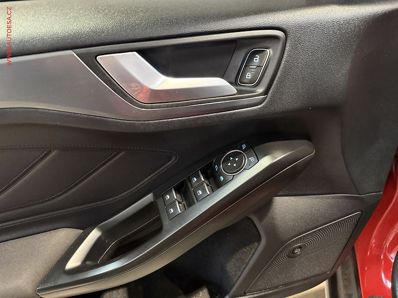 Ford Focus (2019) 1.5TDCi, Active, AT, LED - fotka 14 z 27