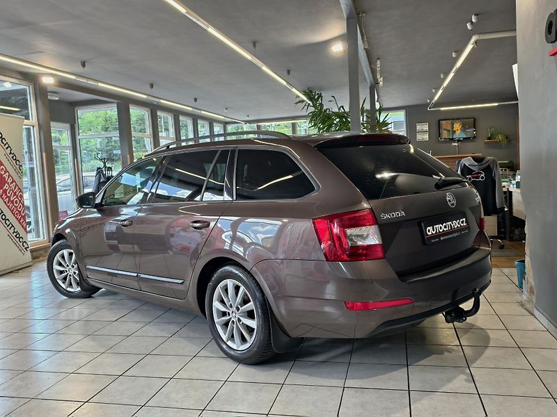 Škoda Octavia KOMBI 1.2 TSi 77kW VÝHŘEVY PDC - fotka 22 z 22