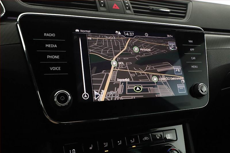 Škoda Superb (2024) Sportline 2.0 TDI - fotka 14 z 26
