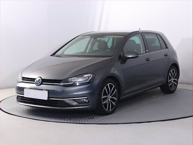 Volkswagen Golf (2019) 1.6 TDI, Automat, Navi - fotka 2 z 21
