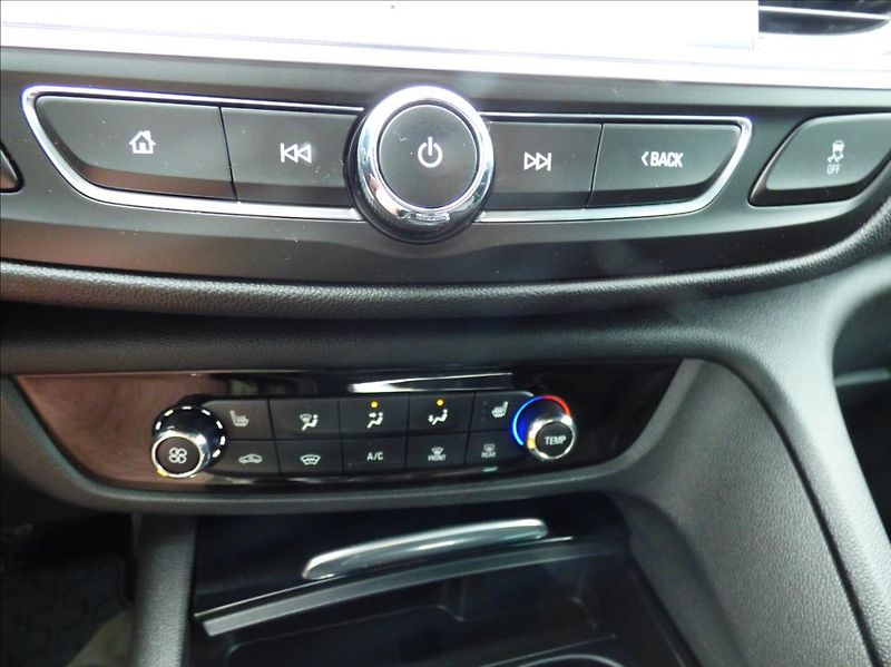 Opel Insignia 2,0 CDTi  Business Edition - fotka 22 z 39
