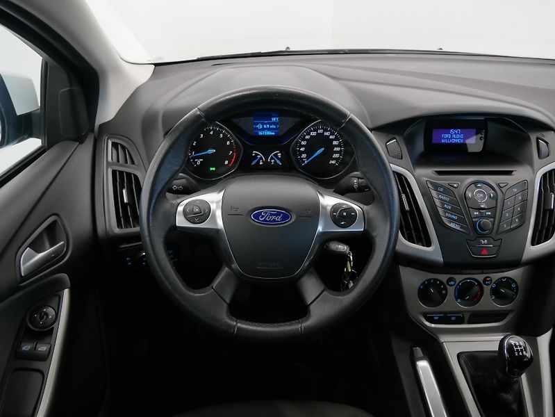 Ford Focus - fotka 17 z 24