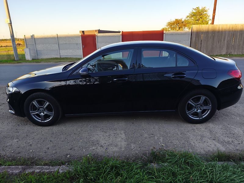 Mercedes-Benz Třídy A (2022) Mercedes Benz A 180 - fotka 17 z 19