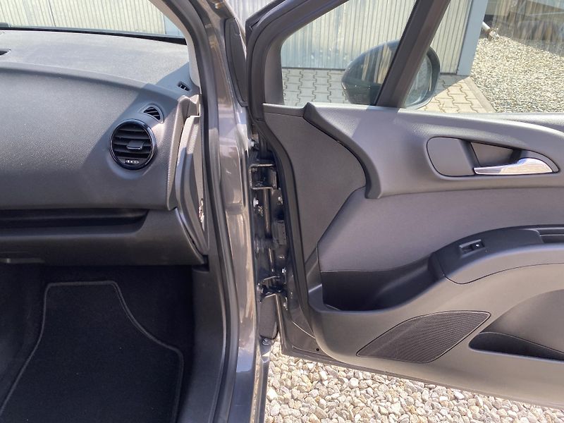 Opel Meriva 1.4i 120PS FAMILY LPG 112TKM!! - fotka 123 z 152