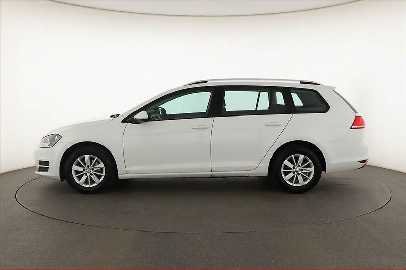 Volkswagen Golf (2016) 1.2 TSI, Tempomat - fotka 3 z 13