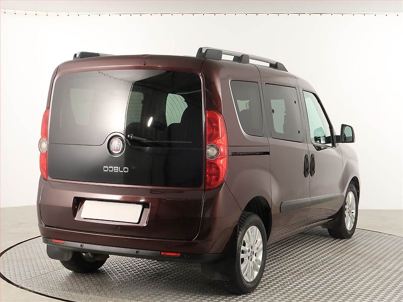 Fiat Dobló (2014) 1.6 MultiJet, 5Míst, SR, DPH - fotka 5 z 19