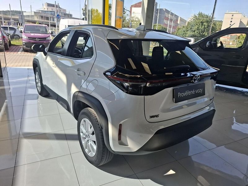Toyota Yaris Cross 1.5HEV 68kW 2023 - fotka 4 z 11
