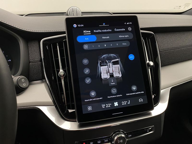 Volvo XC90 T8 RECHARGE BLACK EDITION 7m - fotka 46 z 70