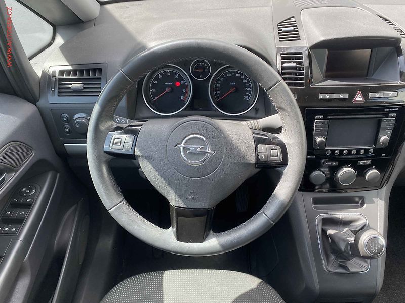 Opel Zafira (2014) 1.8 16V, Family, bixen - fotka 11 z 17
