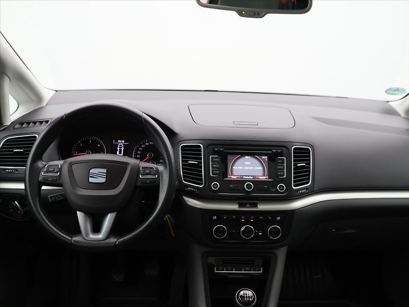 Seat Alhambra 2,0 TDI 103 kW 4DRIVE Panorama - fotka 28 z 38