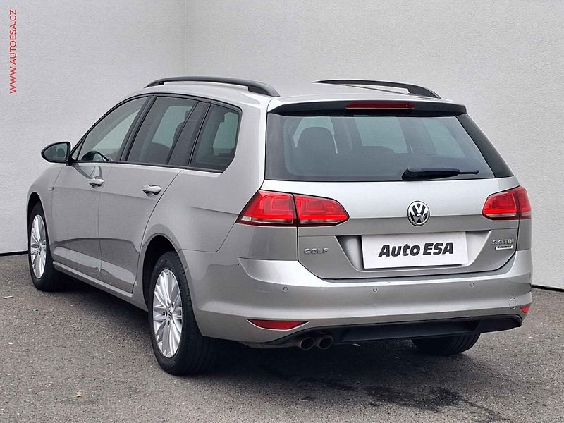 Volkswagen Golf (2014) 2.0 TDi, 1.maj, Comfortline - fotka 6 z 16