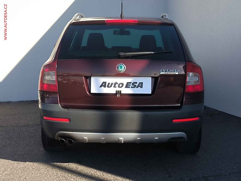Škoda Octavia (2010) 2.0TDi 4x4, ČR, Scout, bixen - fotka 5 z 17
