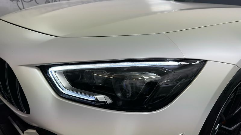 Mercedes-Benz AMG GT AMG GT 63 S 4MATIC+ - fotka 15 z 59