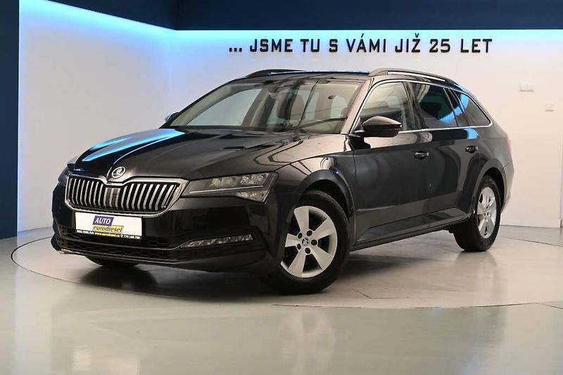 Škoda Superb (2022) 2.0 DSG LED ACC Virtual Tažné - fotka 1 z 35