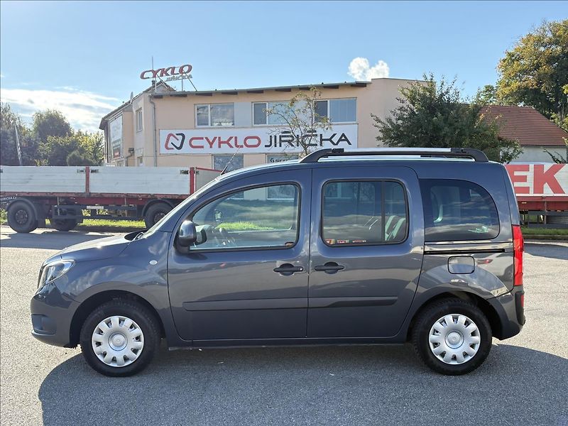 Mercedes-Benz Citan 1,5 CDi 85kW Tourer,Výbava ! - fotka 24 z 26