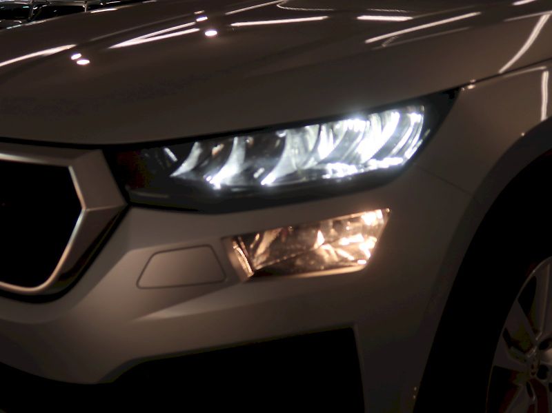 Škoda Kodiaq (2022) AMBITION 1.5TSI 110KW DSG TAŽN - fotka 10 z 37