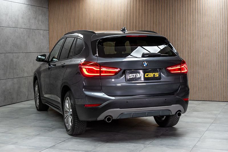 BMW X1 xDrive20d Sport Line*HEAD-UP* - fotka 4 z 42