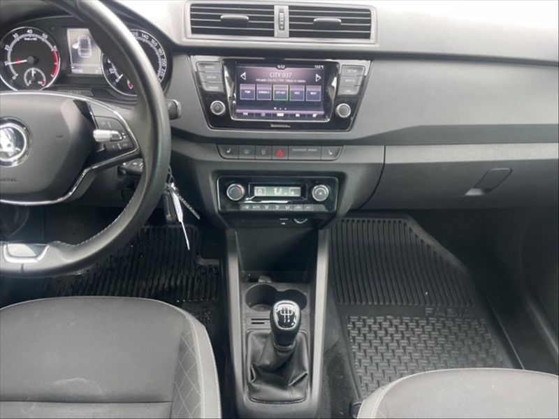 Škoda Fabia 1,0 TSI 70 Ambition - fotka 10 z 11