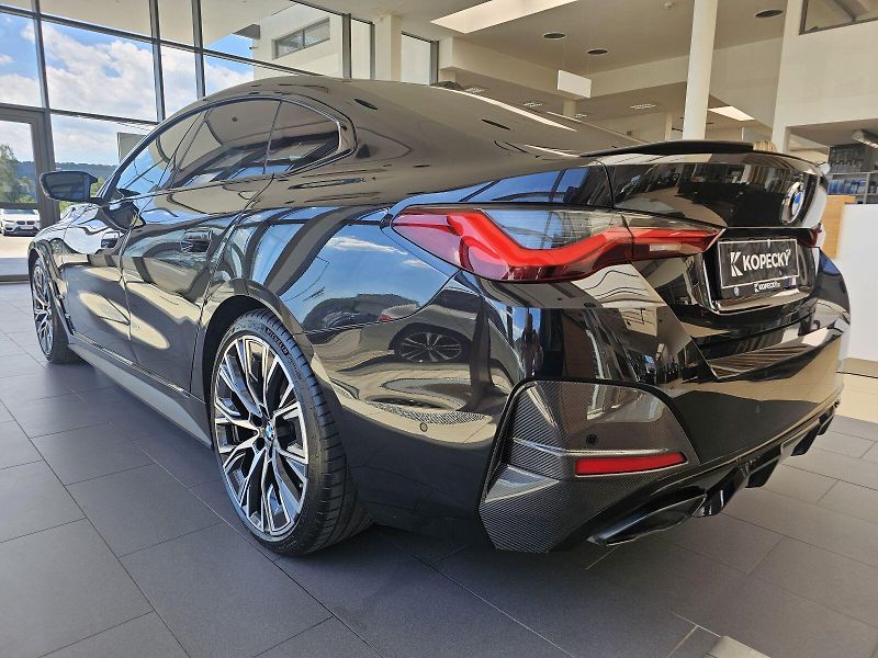 BMW Řada 4 M440i xDrive - fotka 6 z 36