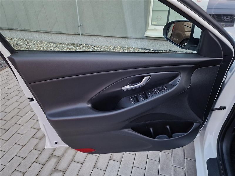 Hyundai i30 1.0T-Gdi Smart Kombi,ČR,1.Maj - fotka 35 z 50