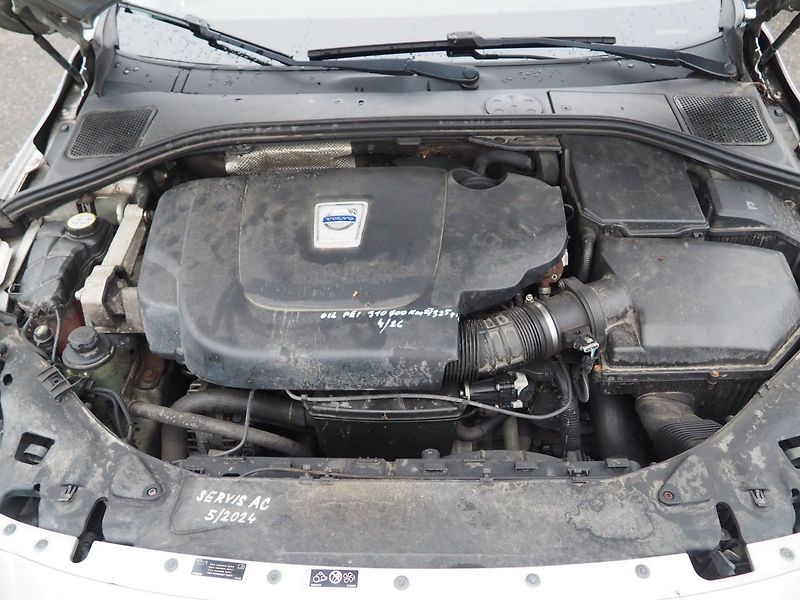 Volvo V60 (2010) 2.0D 120 kW, Automat - fotka 34 z 34