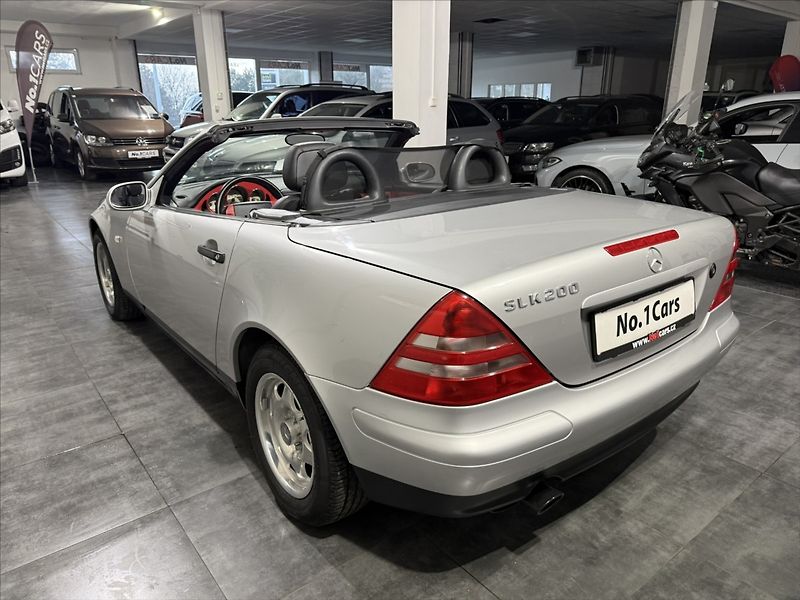 Mercedes-Benz SLK 2,0   200 15.000KM RARITA TOP - fotka 4 z 29
