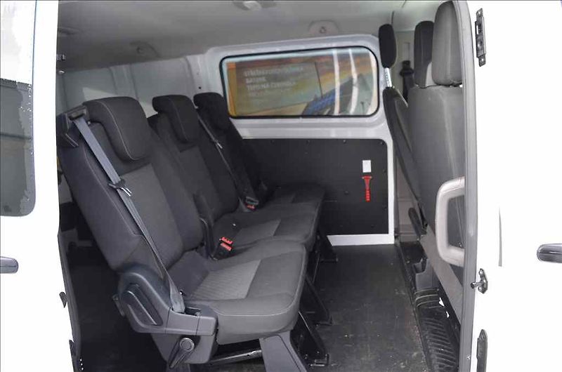 Ford Transit (2022) CUSTOM 2,0 D - fotka 9 z 16