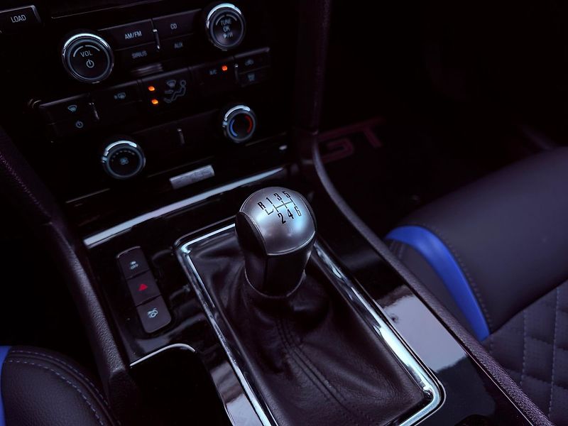 Ford Mustang 5.0 GT Manuál - fotka 20 z 23