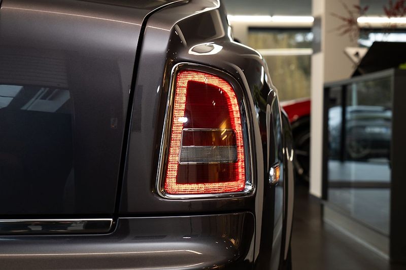 Rolls-Royce Phantom 360/Vyhřívaná sedadla - fotka 28 z 29