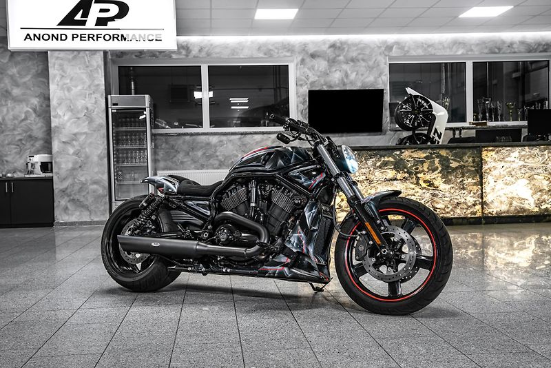 Harley-Davidson VRSCF V-Rod Muscle CUSTOM ÚPRAVA - fotka 2 z 21