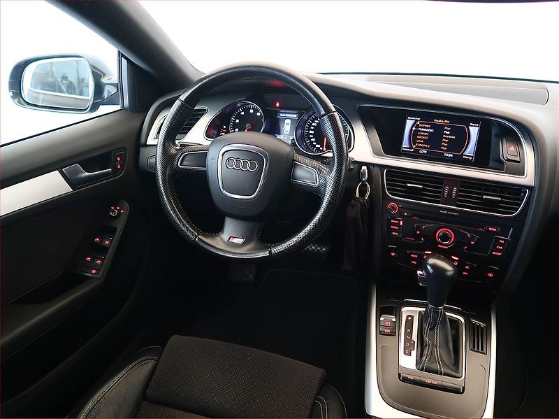 Audi A5 (2010) 2.0 TFSI, 4X4, Automat - fotka 7 z 15