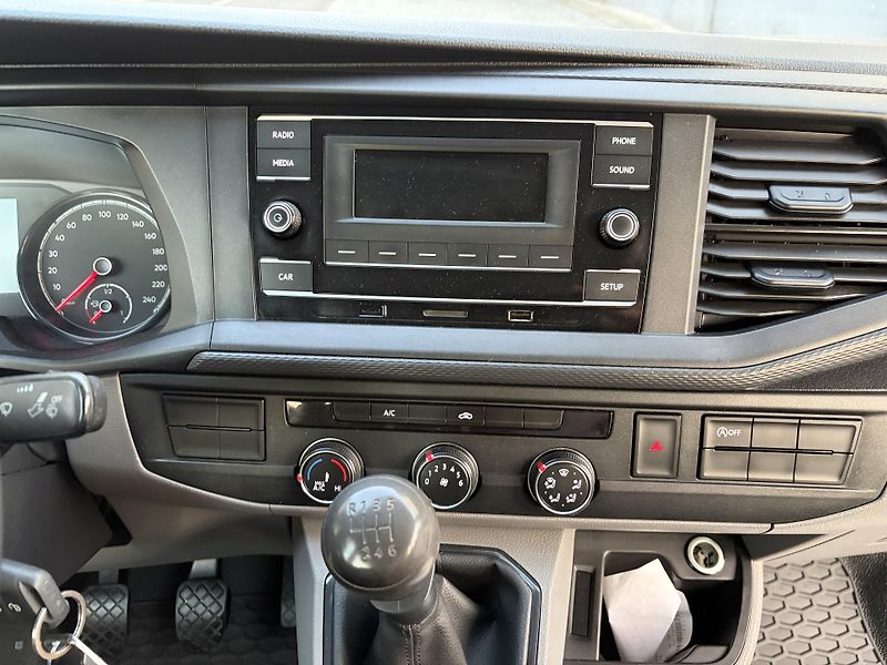Volkswagen Transporter - fotka 19 z 23