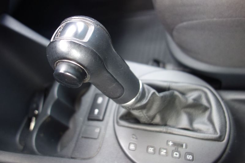 Škoda Fabia 1,2TSi 77 kW DSG !!! Servisová - fotka 28 z 30