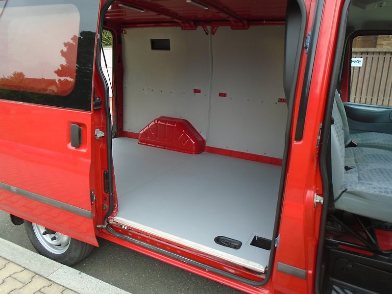 Ford Transit (2013) 2.2 TDCI, L1H1 - fotka 12 z 20