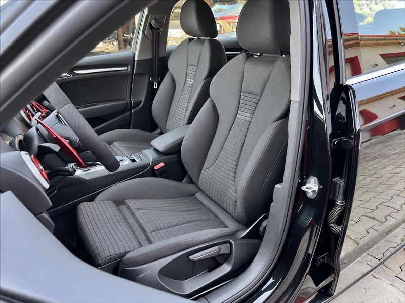 Audi A3 35 TFSi  LED  KLIMA  110kw - fotka 9 z 41