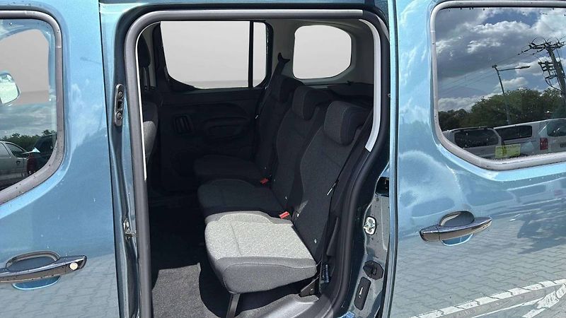 Opel Combo (2026) L1H1 Editon Plus 1.2 TURBO (81 - fotka 18 z 23