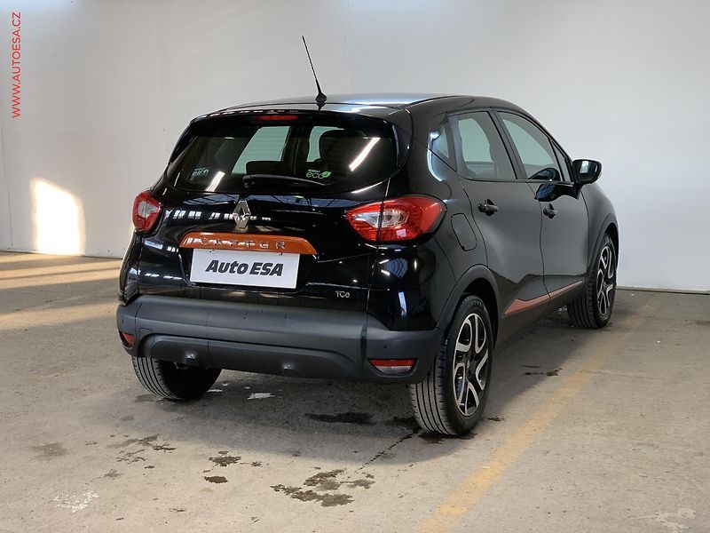 Renault Captur (2013) 0.9 TCe, Navi, park.čidla - fotka 6 z 18
