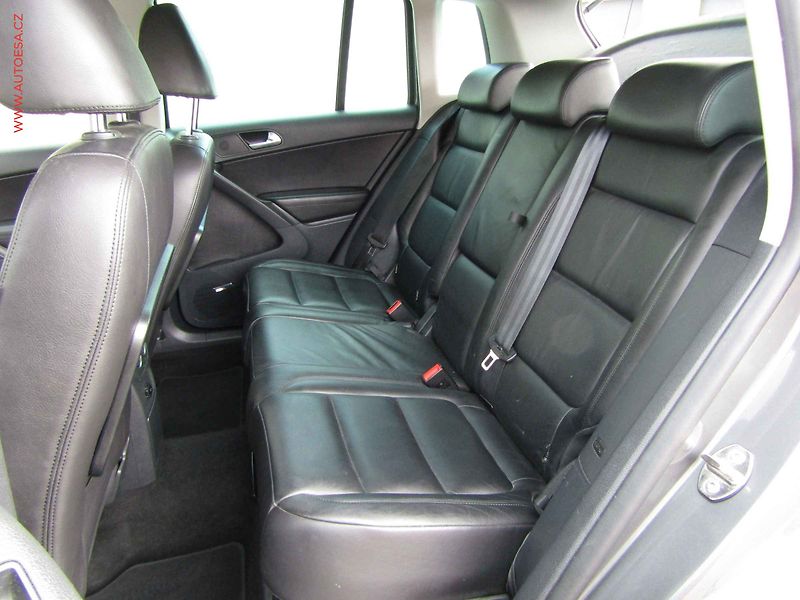 Volkswagen Tiguan (2011) 2.0 TDi 4x4, DSG, kůže, AC - fotka 7 z 18