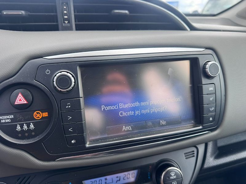 Toyota Yaris (2016) HYBRID 1,5 54 KW STK AUTOMAT - fotka 24 z 36