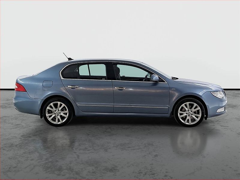 Škoda Superb (2008) 2.0 TDI, Navi, Tempomat - fotka 6 z 23