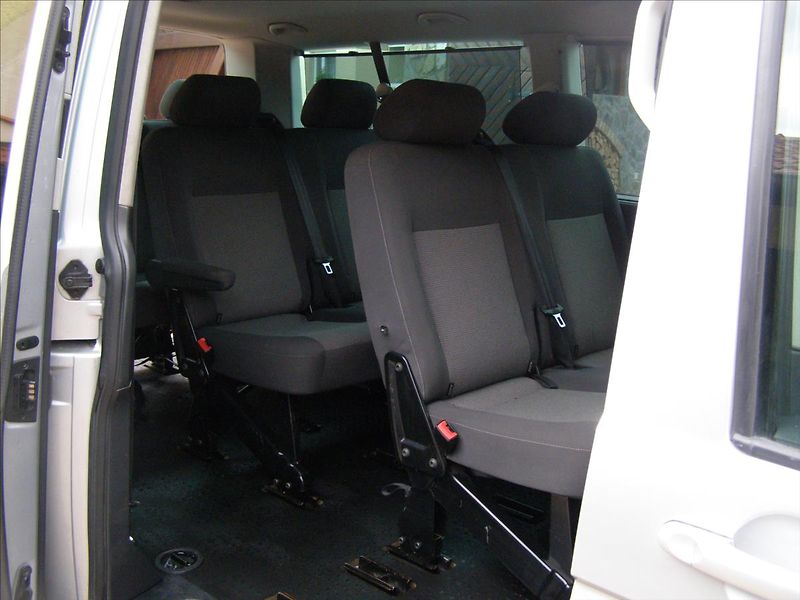 Volkswagen Caravelle 2,0   LONG  DSG po servisu 103 - fotka 20 z 38