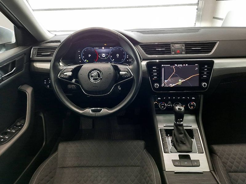 Škoda Superb (2022) Combi 2.0 TDI (110kW/150k) DSG - fotka 11 z 26