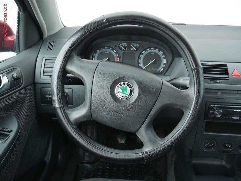 Škoda Fabia (2004) 1.4TDi, ČR, AC, TZ, STK2/28 - fotka 14 z 17