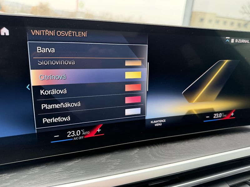 BMW Řada 3 (2023) M340i 275kW XDRIVE HUD PANORAM - fotka 47 z 53