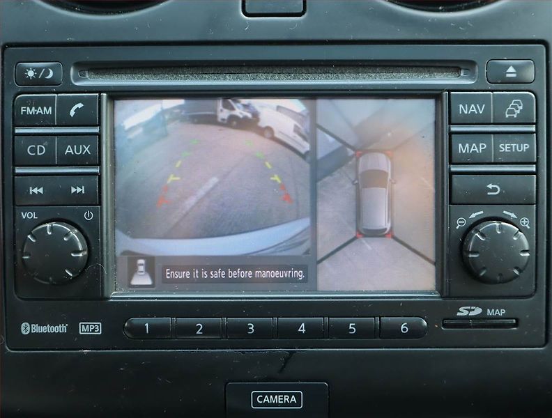 Nissan Qashqai (2012) 1.6 dCi, Navi, Tempomat - fotka 18 z 18